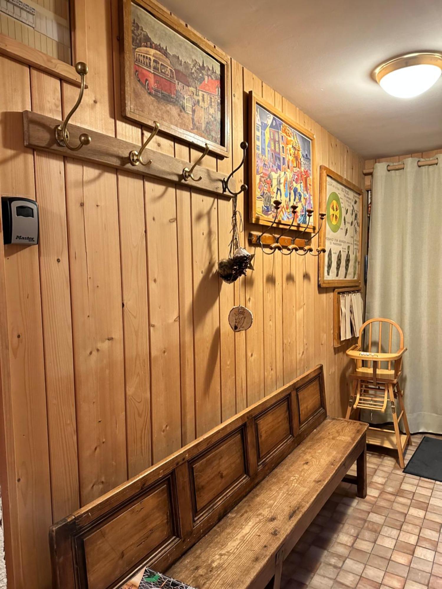 Gites Sous Les Loges Lélex Extérieur photo